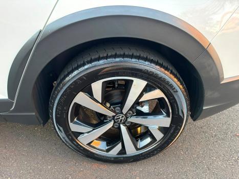 VOLKSWAGEN Nivus 1.0 4P FLEX 200 TSI HIGHLINE TURBO AUTOMÁTICO, Foto 13