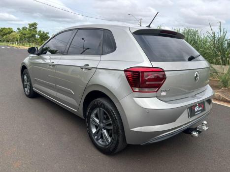 VOLKSWAGEN Polo Hatch 1.0 12V 4P 200 TSI COMFORTLINE, Foto 4