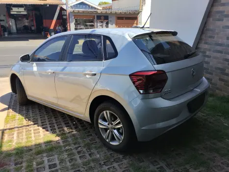 VOLKSWAGEN Polo Hatch 1.0 12V 4P 200 TSI  COMFORTLINE AUTOM�TICO, Foto 4