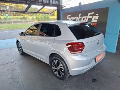 VOLKSWAGEN Polo Hatch 1.0 12V 4P 200 TSI HIGHLINE AUTOM�TICO, Foto 4