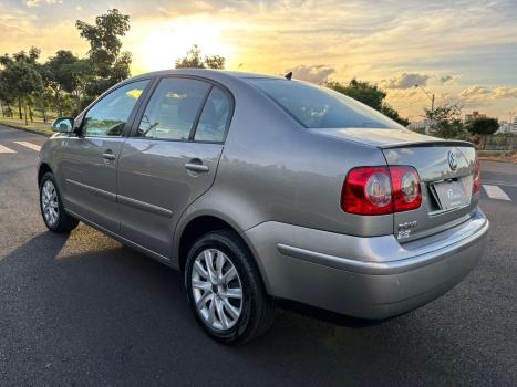 VOLKSWAGEN Polo Sedan 1.6 4P FLEX, Foto 4
