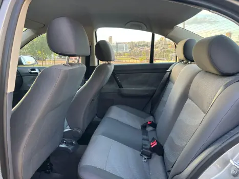 VOLKSWAGEN Polo Sedan 1.6 4P FLEX, Foto 10