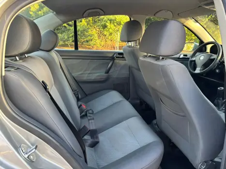 VOLKSWAGEN Polo Sedan 1.6 4P FLEX, Foto 11