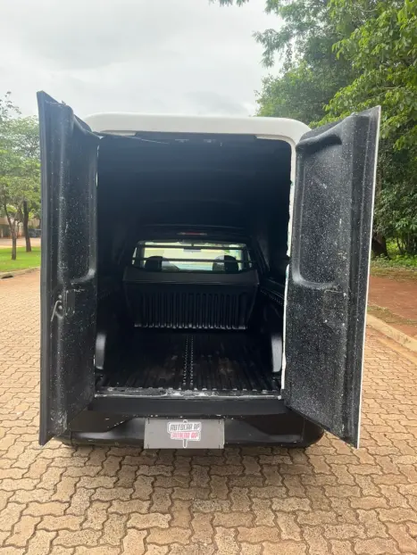 VOLKSWAGEN Saveiro 1.6 16V FLEX MSI ROBUST CABINE SIMPLES, Foto 6