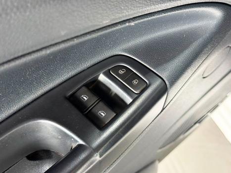 VOLKSWAGEN Saveiro , Foto 8