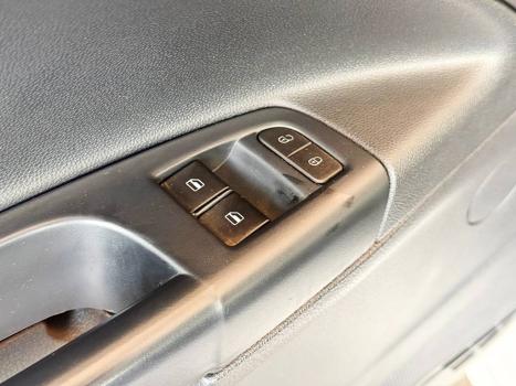 VOLKSWAGEN Saveiro , Foto 8