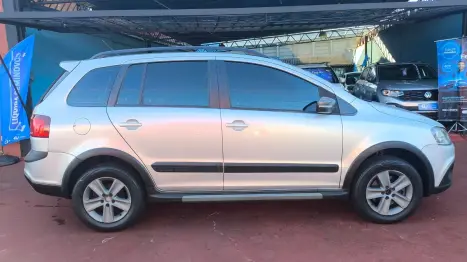 VOLKSWAGEN Space Cross 1.6 4P FLEX, Foto 17