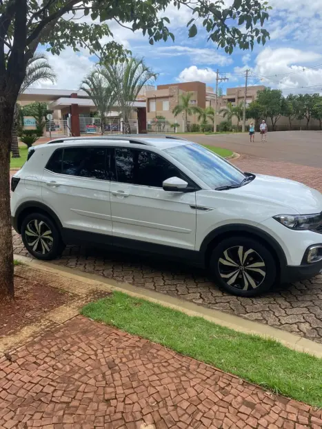 VOLKSWAGEN T-Cross 1.4 4P 250 TSI FLEX HIGHLINE AUTOM�TICO, Foto 3