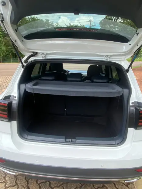 VOLKSWAGEN T-Cross 1.4 4P 250 TSI FLEX HIGHLINE AUTOM�TICO, Foto 4