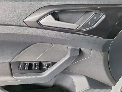 VOLKSWAGEN T-Cross 1.4 4P 250 TSI FLEX HIGHLINE AUTOM�TICO, Foto 15