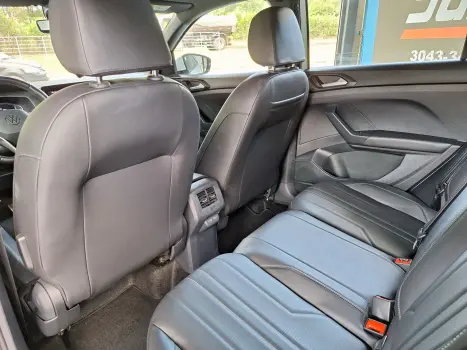 VOLKSWAGEN T-Cross 1.4 4P 250 TSI FLEX HIGHLINE AUTOM�TICO, Foto 16