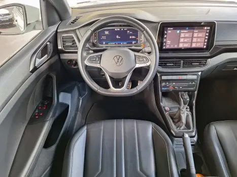 VOLKSWAGEN T-Cross 1.4 4P 250 TSI FLEX HIGHLINE AUTOM�TICO, Foto 17