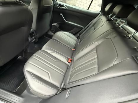 VOLKSWAGEN T-Cross 1.4 4P 250 TSI FLEX HIGHLINE AUTOM�TICO, Foto 11