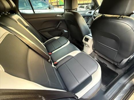 VOLKSWAGEN T-Cross 1.4 4P 250 TSI FLEX HIGHLINE AUTOM�TICO, Foto 13