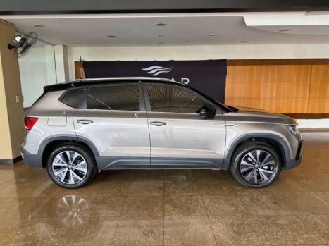 VOLKSWAGEN Taos 1.4 16V 4P FLEX 250 TSI HIGHLINE AUTOM�TICO, Foto 3