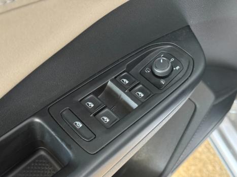 VOLKSWAGEN Taos 1.4 16V 4P FLEX 250 TSI HIGHLINE AUTOM�TICO, Foto 17