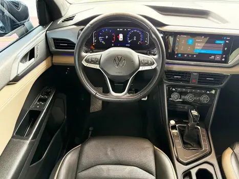 VOLKSWAGEN Taos 1.4 16V 4P FLEX 250 TSI HIGHLINE AUTOM�TICO, Foto 6