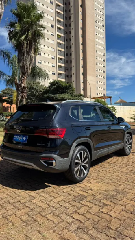 VOLKSWAGEN Taos 1.4 16V 4P FLEX 250 TSI HIGHLINE AUTOM�TICO, Foto 3