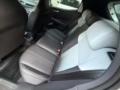 VOLKSWAGEN Tera 1.0 12V 4P 170 TSI HIGH AUTOM�TICO, Foto 13