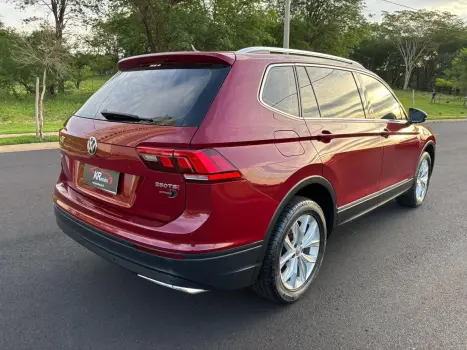 VOLKSWAGEN Tiguan 1.4 250 TSI TOTAL FLEX ALLSPACE COMFORTLINE TURBO AUTOMTICO TIPTRONIC, Foto 5