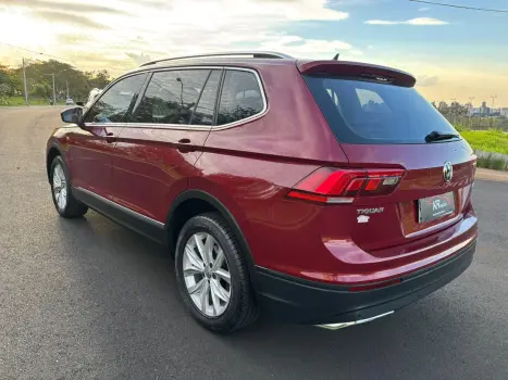 VOLKSWAGEN Tiguan 1.4 250 TSI TOTAL FLEX ALLSPACE COMFORTLINE TURBO AUTOMTICO TIPTRONIC, Foto 8