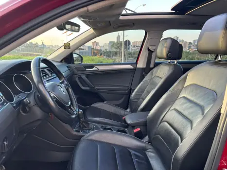 VOLKSWAGEN Tiguan 1.4 250 TSI TOTAL FLEX ALLSPACE COMFORTLINE TURBO AUTOMTICO TIPTRONIC, Foto 9