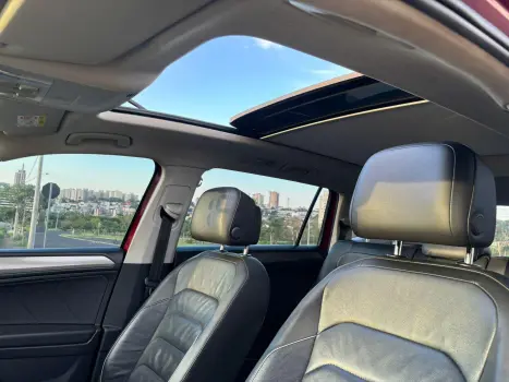 VOLKSWAGEN Tiguan 1.4 250 TSI TOTAL FLEX ALLSPACE COMFORTLINE TURBO AUTOMTICO TIPTRONIC, Foto 10