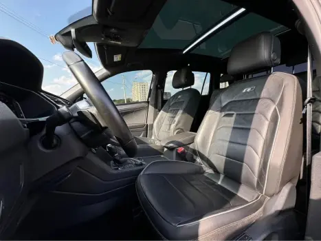VOLKSWAGEN Tiguan 2.0 350 TSI TOTAL FLEX ALLSPACE R-LINE 4-MOTION TURBO AUTOMÁTICO DSG, Foto 6 VOLKSWAGEN Tiguan 2.0 350 TSI TOTAL FLEX ALLSPACE R-LINE 4-MOTION TURBO AUTOMÁTICO DSG, Foto 6