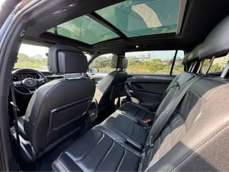 VOLKSWAGEN Tiguan 2.0 350 TSI TOTAL FLEX ALLSPACE R-LINE 4-MOTION TURBO AUTOMÁTICO DSG, Foto 7 VOLKSWAGEN Tiguan 2.0 350 TSI TOTAL FLEX ALLSPACE R-LINE 4-MOTION TURBO AUTOMÁTICO DSG, Foto 7