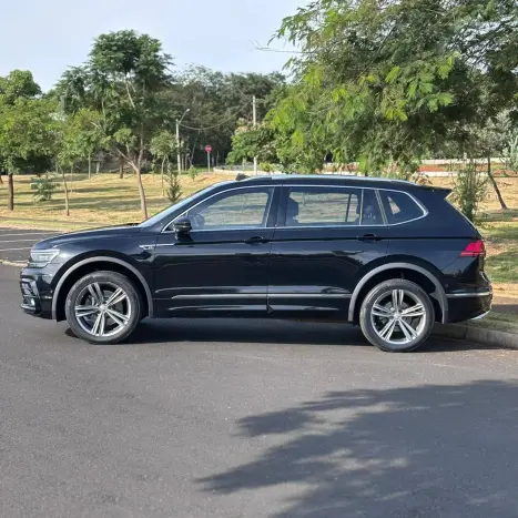 VOLKSWAGEN Tiguan 2.0 350 TSI TOTAL FLEX ALLSPACE R-LINE 4-MOTION TURBO AUTOM�TICO DSG, Foto 5