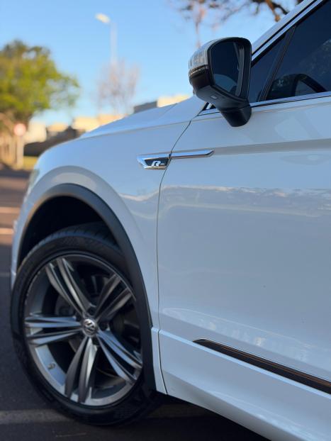 VOLKSWAGEN Tiguan 2.0 16V 4P TSI 350 TURBO R-LINE 4MOTION DSG AUTOM�TICO, Foto 4