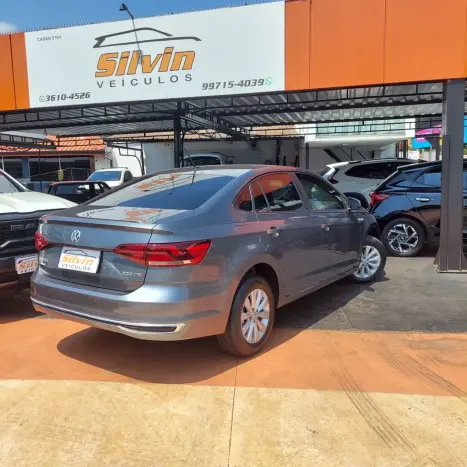 VOLKSWAGEN Virtus 1.0 4P 200 TSI FLEX COMFORTLINE AUTOMTICO, Foto 4