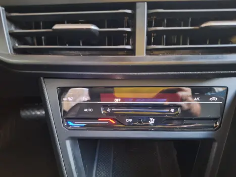 VOLKSWAGEN Virtus 1.0 4P 200 TSI FLEX HIGHLINE AUTOMTICO, Foto 19