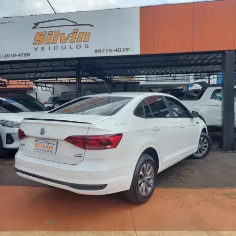 VOLKSWAGEN Virtus 1.6 4P MSI FLEX AUTOM�TICO, Foto 3