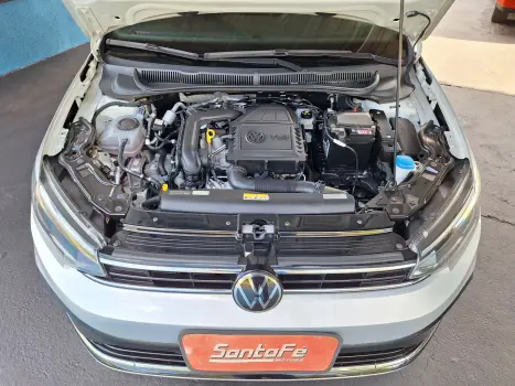 VOLKSWAGEN Virtus 1.0 4P 200 TSI FLEX HIGHLINE AUTOM�TICO, Foto 17