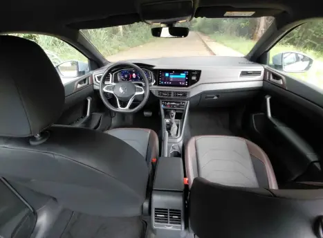 VOLKSWAGEN Virtus 1.0 4P 200 TSI FLEX HIGHLINE AUTOM�TICO, Foto 8