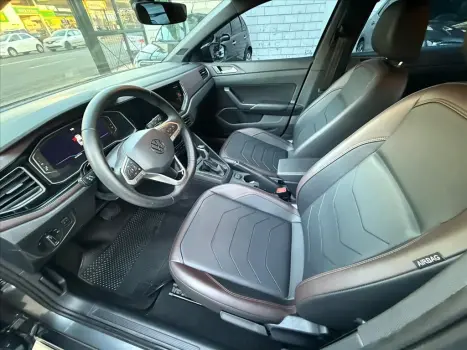 VOLKSWAGEN Virtus 1.0 4P 200 TSI FLEX HIGHLINE AUTOM�TICO, Foto 10