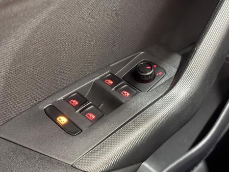 VOLKSWAGEN Virtus 1.0 4P 200 TSI FLEX COMFORTLINE AUTOMÁTICO, Foto 6
