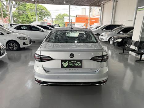 VOLKSWAGEN Virtus 1.0 4P 200 TSI FLEX COMFORTLINE AUTOMÁTICO, Foto 16