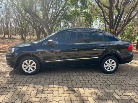 VOLKSWAGEN Voyage 1.0 4P FLEX, Foto 4