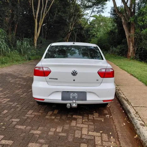 VOLKSWAGEN Voyage 1.6 4P FLEX MSI AUTOM�TICO, Foto 4