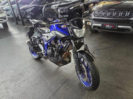YAMAHA MT-03 300 ABS, Foto 4
