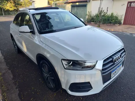 AUDI Q3 2.0 4P TFSI AMBIENTE QUATTRO S-TRONIC AUTOMTICO, Foto 3