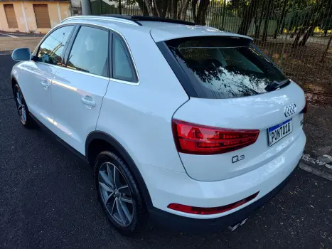 AUDI Q3 2.0 4P TFSI AMBIENTE QUATTRO S-TRONIC AUTOMTICO, Foto 6