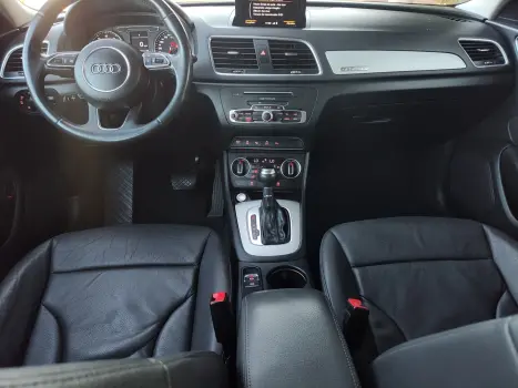 AUDI Q3 2.0 4P TFSI AMBIENTE QUATTRO S-TRONIC AUTOMTICO, Foto 14