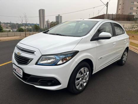 CHEVROLET Onix Hatch 1.4 4P FLEX LT, Foto 3