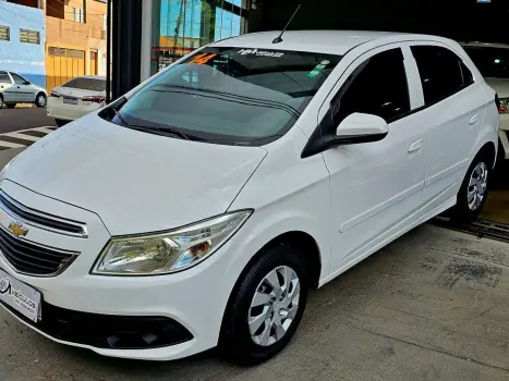 CHEVROLET Onix Hatch 1.0 4P FLEX LT, Foto 2