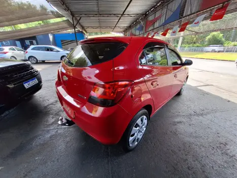 CHEVROLET Onix Hatch 1.4 4P FLEX LT, Foto 8