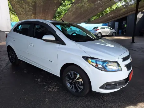 CHEVROLET Onix Hatch 1.4 4P FLEX LTZ, Foto 6