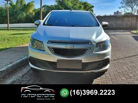CHEVROLET Onix Hatch 1.4 4P FLEX LT, Foto 2